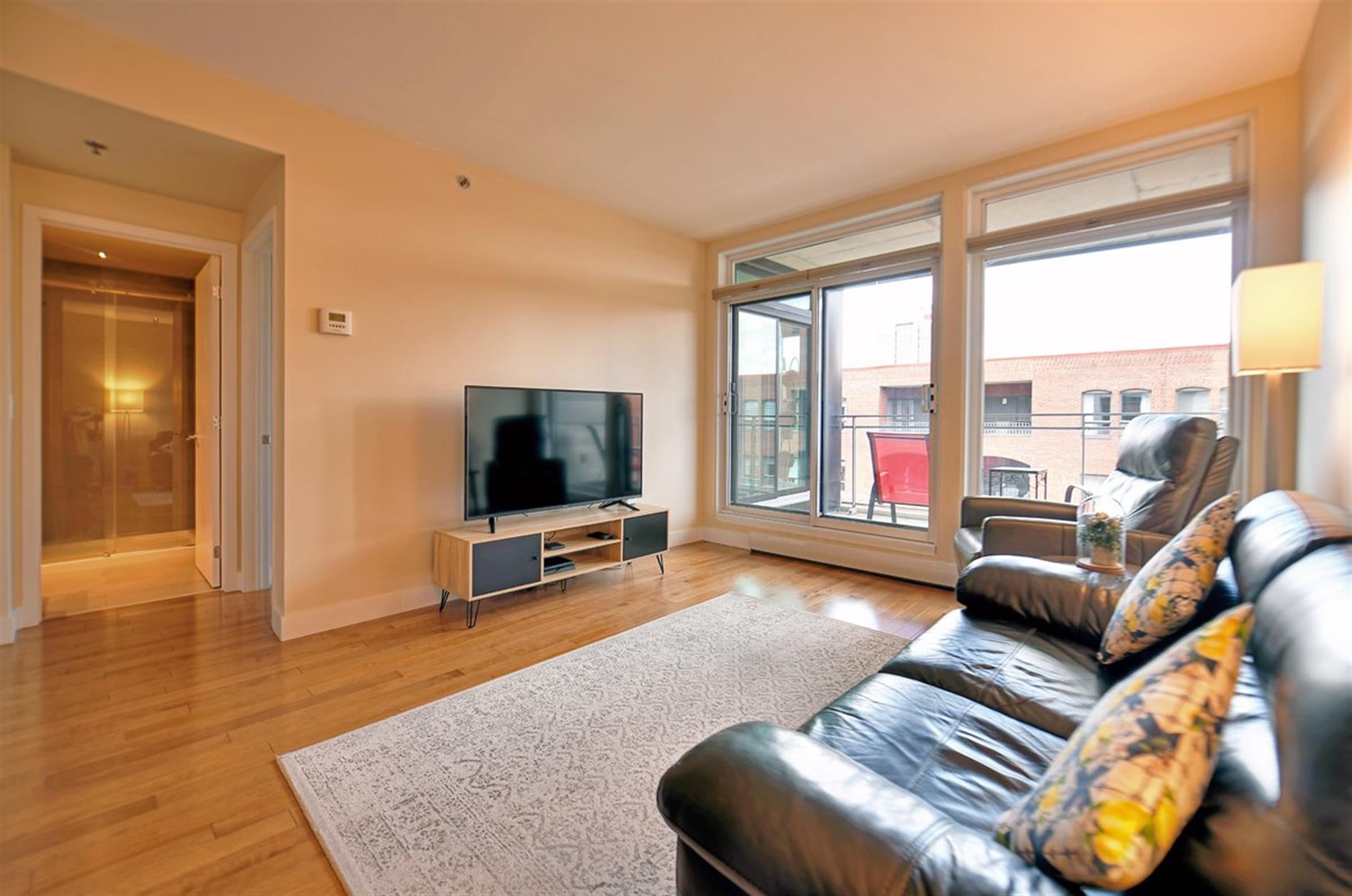 706-1175 Av. Turnbull — photo 3