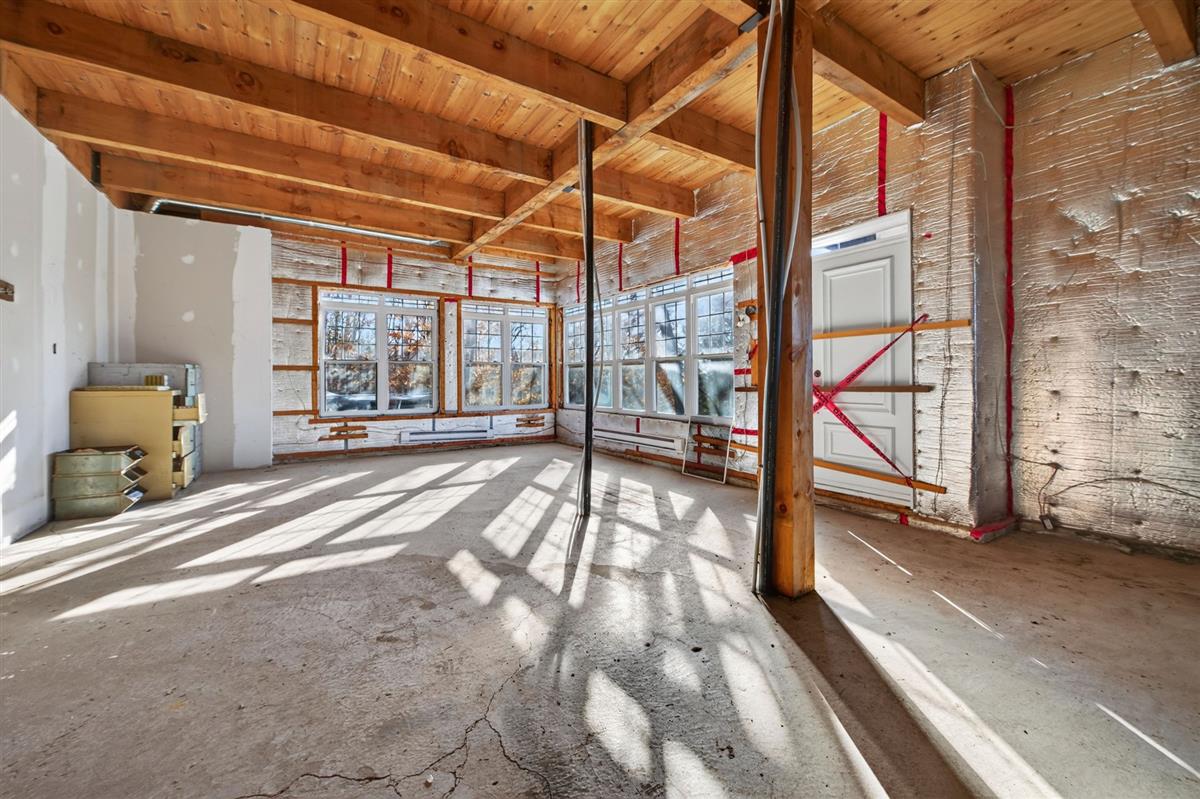Vue 33 de la propriété réf. 11369866 – 1403 Rue du Faubourg J8B 2K8