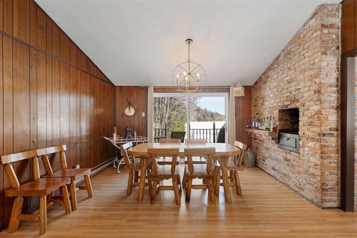 Vue 14 de la propriété réf. 12820780 – 1208 Ch. de Ste-Anne-des-Lacs J0R 1B0