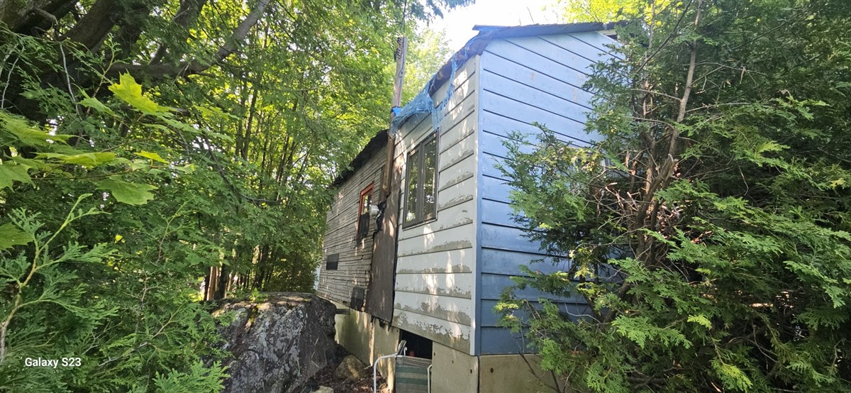 Maison de plain-pied Sainte-Anne-des-Lacs