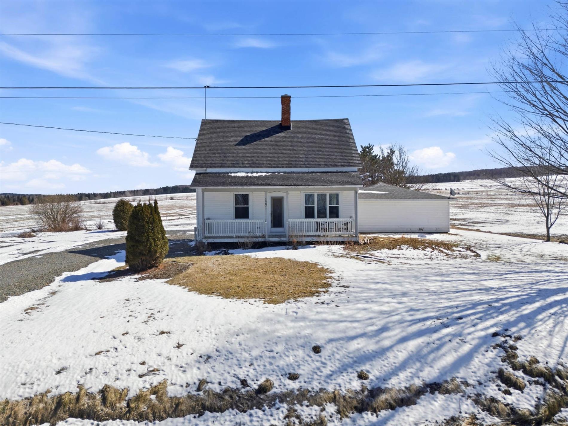 127 Rue Miquelon — photo 1