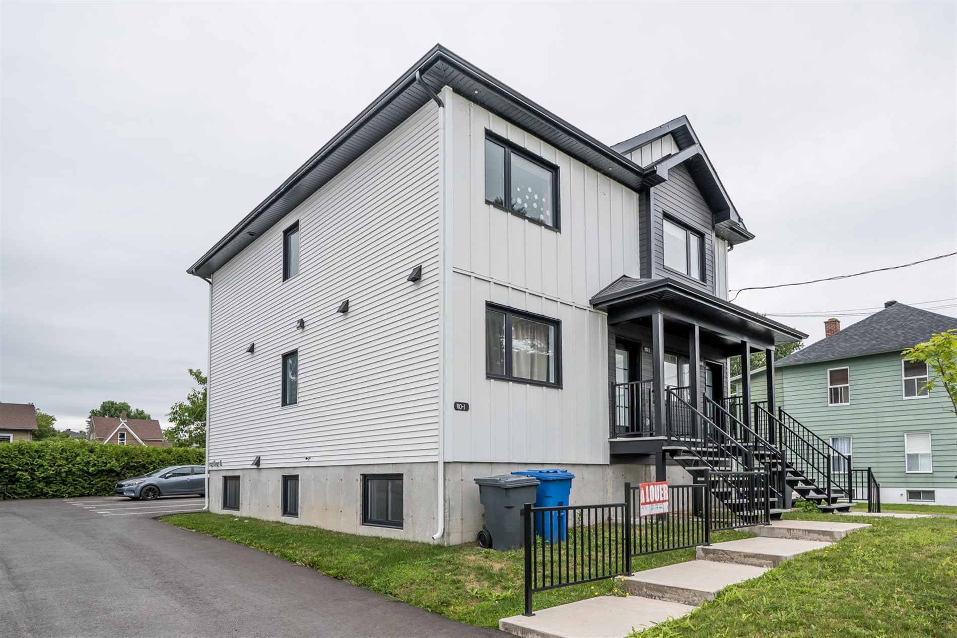 110 Rue St-Jacques — photo 3