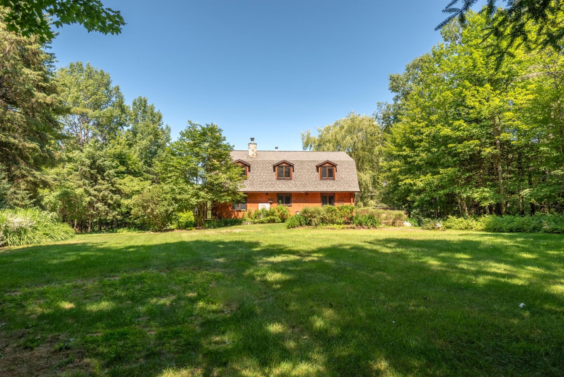 102 Ch. de la Sablière — photo 1