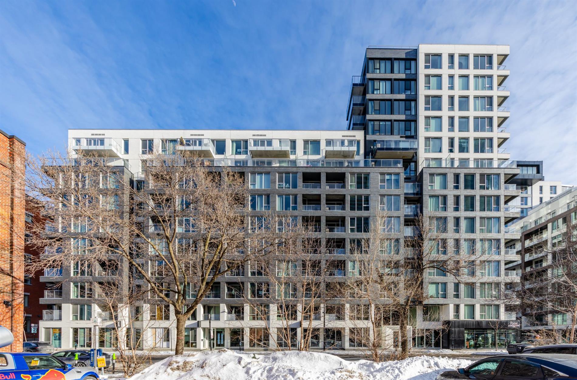 700 Rue St-Paul O. — photo 1