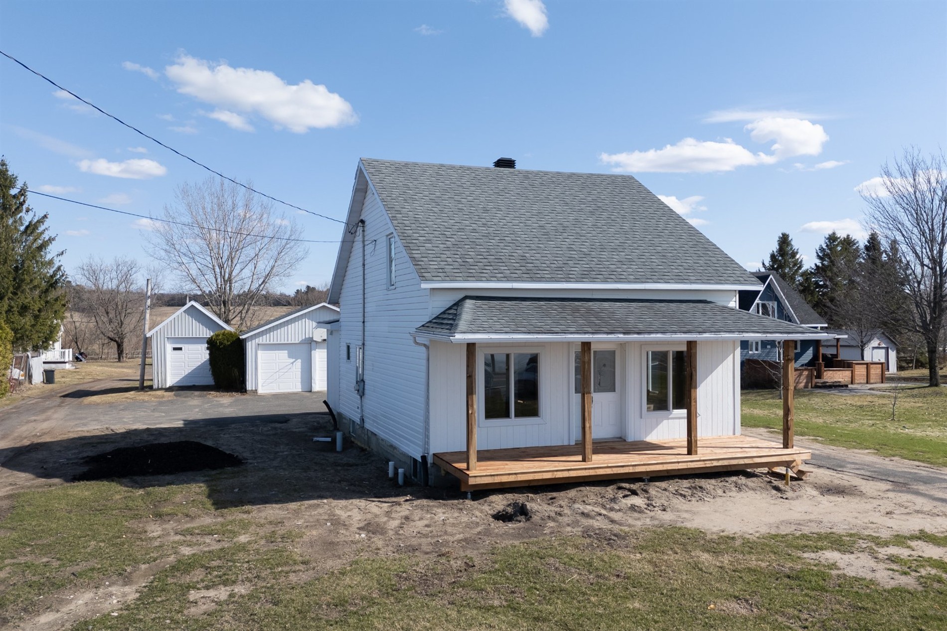 8101 Route Marie-Victorin — photo 1