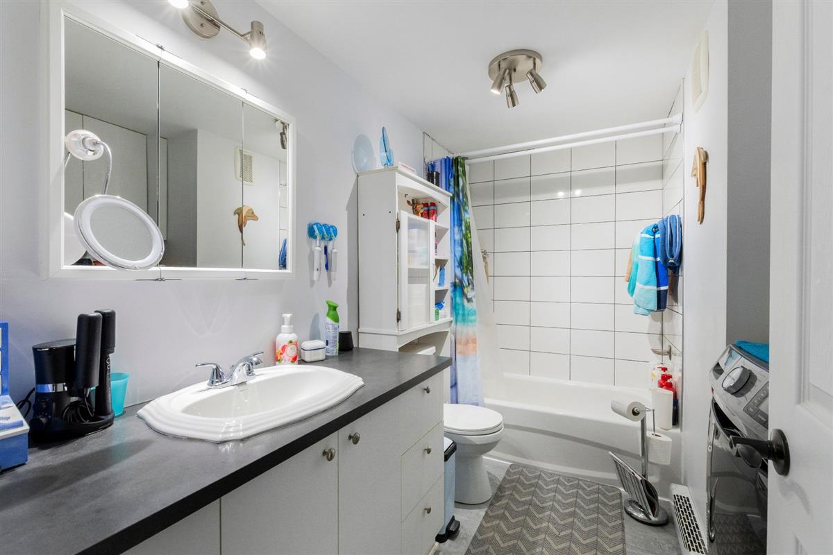 Vue 15 de la propriété réf. 23758572 – 277-279 Rue de Pierrefontaine J7G 1Y1