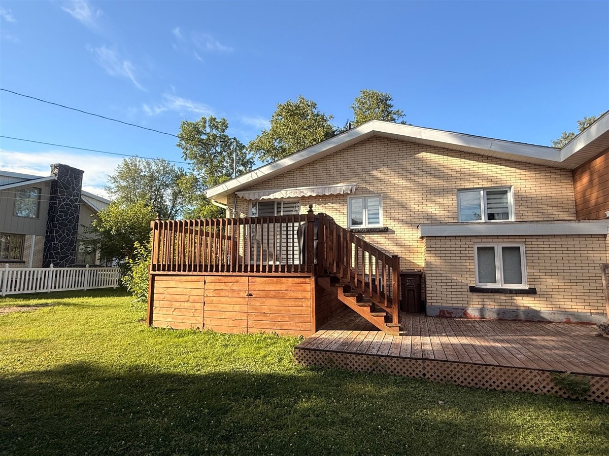 Maison de plain-pied à louer, Saguenay (Jonquière), photo 2 de 26
