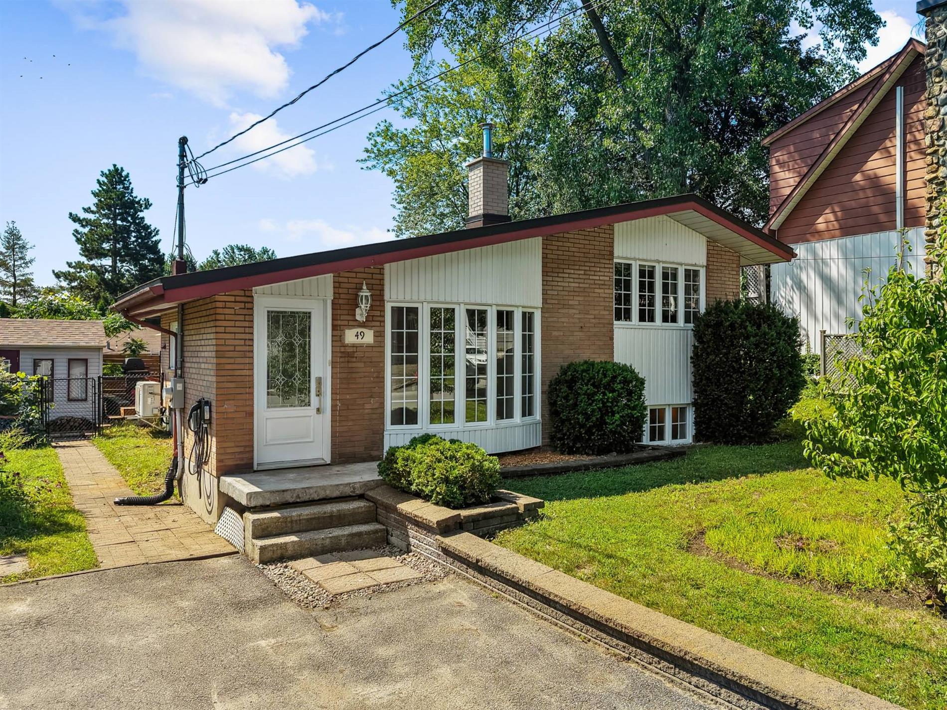 49 Rue L'Auberivière — photo 1