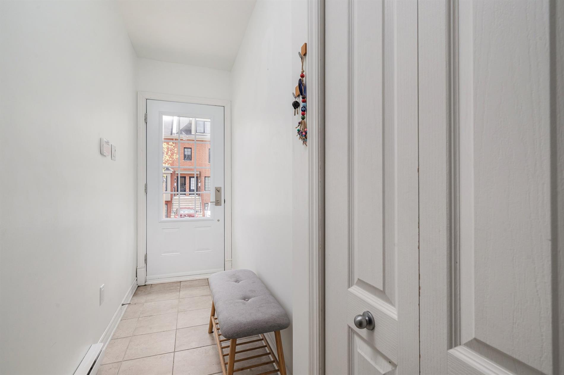 484 Rue Étienne-Lavoie — photo 3