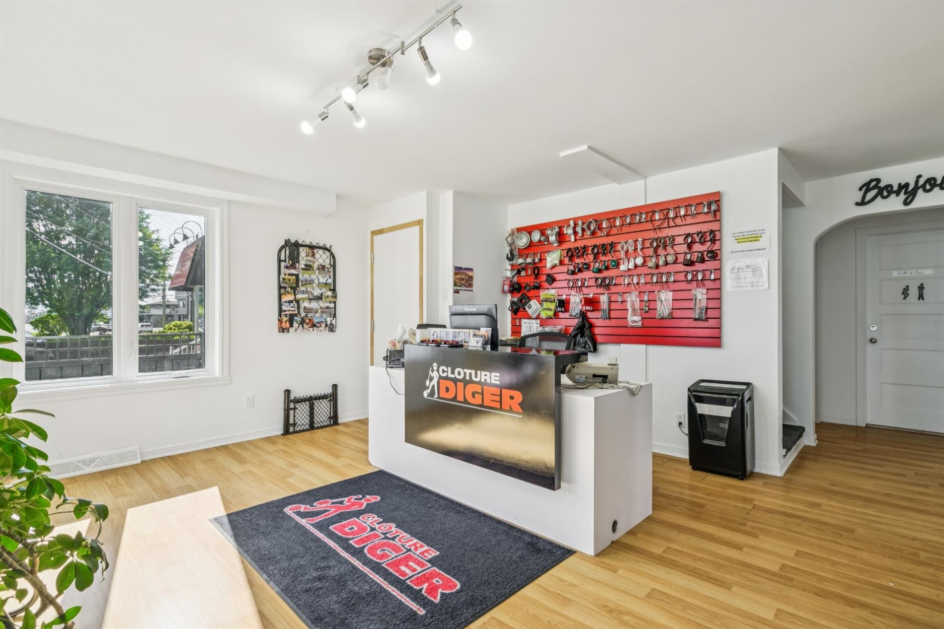 1535 Boul. Monseigneur-Langlois — photo 3
