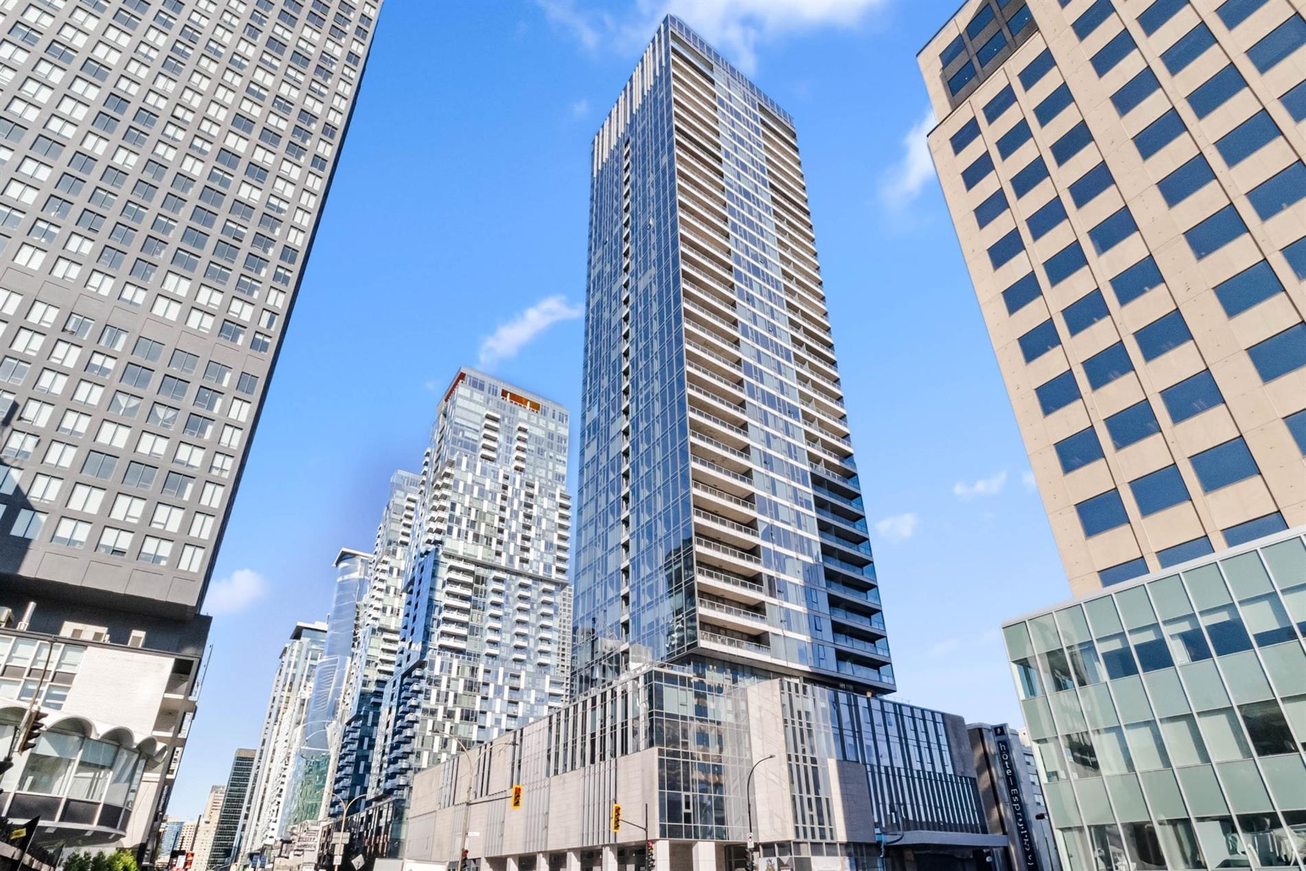 1500 Boul. René-Lévesque O. — photo 1