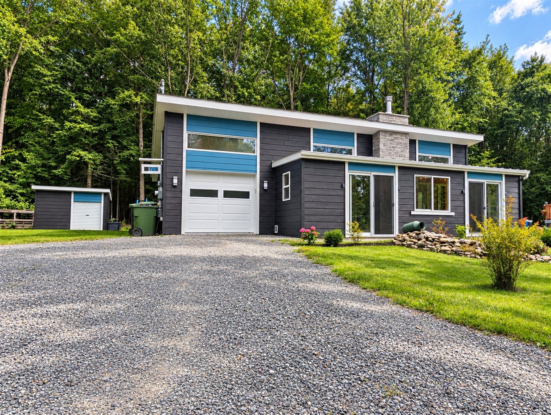 769 Rue du Domaine-de-la-Belle-Plage — photo 1