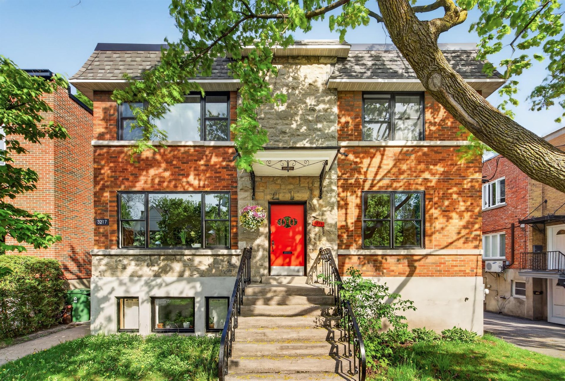 3215 Av. Lacombe — photo 3
